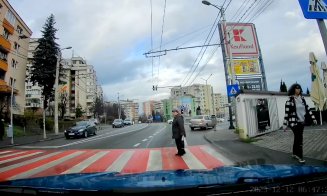 ”Cu ochii larg închiși!” la volan, pe Câmpului, în Mănăștur / "E jale acolo" / "Ăla de pe contrasens a paralizat"