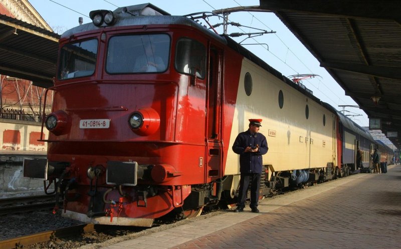 Panică într-un tren de călători pe ruta Sighetu Marmației - Cluj. Locomotiva a luat foc