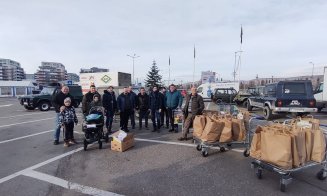 Moș Crăciun a ajuns mai repede într-o comună din Cluj. 23 de familii nevoiașe au primit cadouri