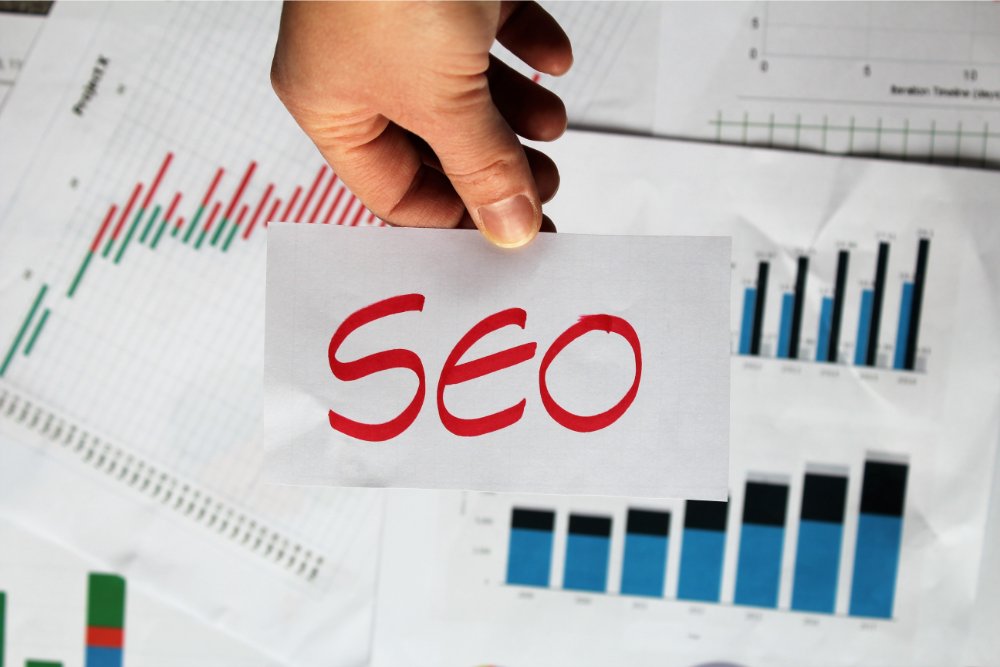 Descoperă cele mai eficiente strategii de optimizare SEO și marketing online!