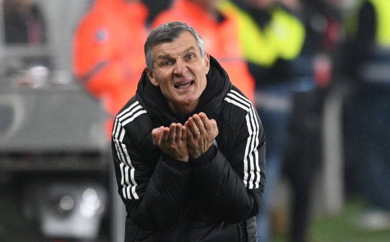 Ioan Ovidiu Sabău a transmis că ia în calcul o demisie de la "U" Cluj: "Sunt principalul vinovat"