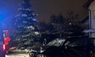 ACCIDENT în Cluj-Napoca. A zburat cu maşina de pe Traian Vuia, în Groapă / 3 victime, la spital