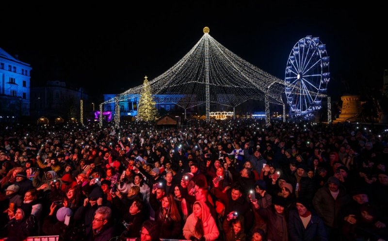 Revelionul din Piața Unirii, o sărbătoare a comunității. Trecerea dintre ani a consemnat finalul Târgului de Crăciun