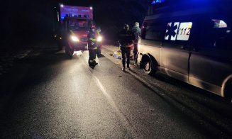 Accident la Băișoara. O mașină a intrat într-un stâlp / 6 persoane au ajuns la spital