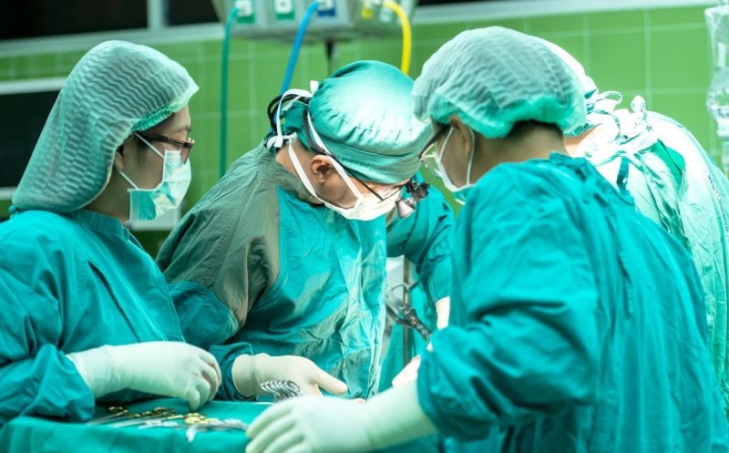 Revoluție în medicină. Primul transplant parțial de inimă deschide noi speranțe pentru copiii cu afecțiuni cardiace