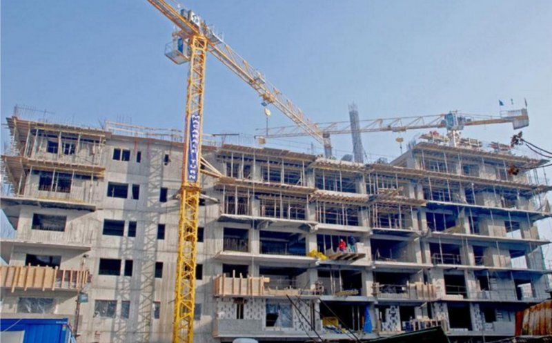 Cât a scăzut numărul autorizațiilor de construire eliberate în regiunea din care face parte și Clujul