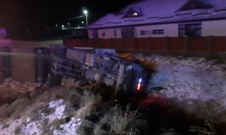 ACCIDENT în județul Cluj, la Negreni. Autotren, în șanț