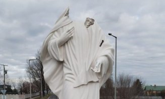 Un român a decapitat o statuie a Maicii Domnului în Ungaria. N-ar fi fost pentru prima dată