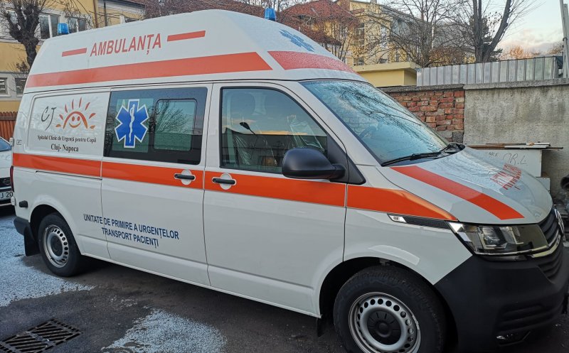 Spitalul de Copii din Cluj a fost dotat cu o nouă ambulanță