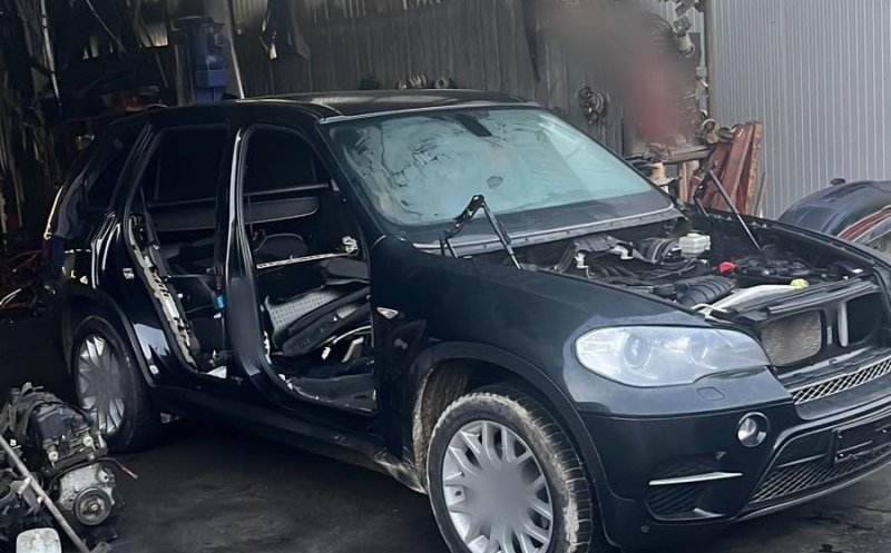 Mașină furată din Cluj-Napoca, găsită la dezmembrări în cealaltă parte a țării