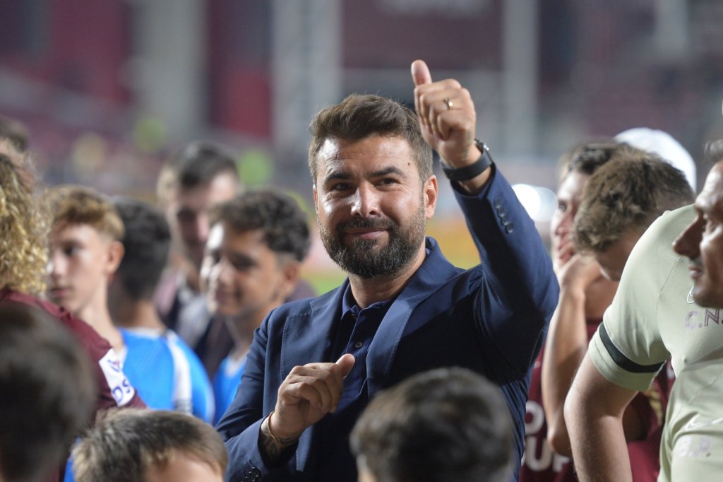 Adrian Mutu s-a înțeles repede cu patronul CFR-ului: "Negocierile au fost simple, n-au durat foarte mult. Probabil 5 minute"