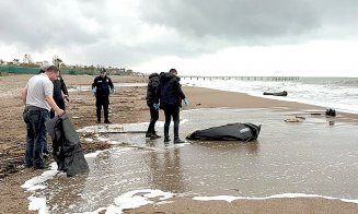 8 cadavre aduse de valuri la mal, pe plajele din Antalya / Anchetă în Turcia după descoperirile macabre