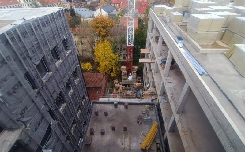 Noul Centru de Patologie Vasculo-Cerebrală și Neurochirurgie din Cluj e pe jumătate gata. Investiția se ridică la 230 de milioane de lei