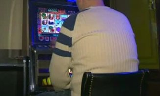 Scandal la o sală de jocuri de noroc din Cluj! Doi bărbați reținuți pentru tâlhărie și violență fizică