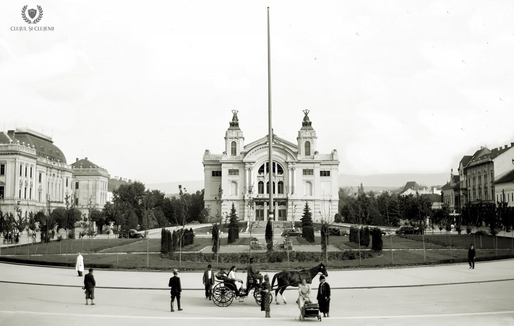 Mai recunoști zona? Așa arăta Teatrul Naţional Cluj în 1940