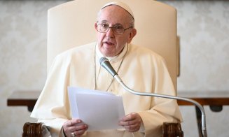 Papa Francisc: A fi şocat de binecuvântarea cuplurilor formate din persoane de acelaşi sex este o "ipocrizie"