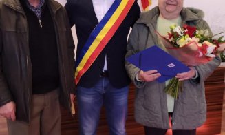 Primarul Pivariu a premiat cuplurile din Florești care au celebrat 50 de ani de căsătorie: „Sper că exemplul vostru va inspira tinerii”
