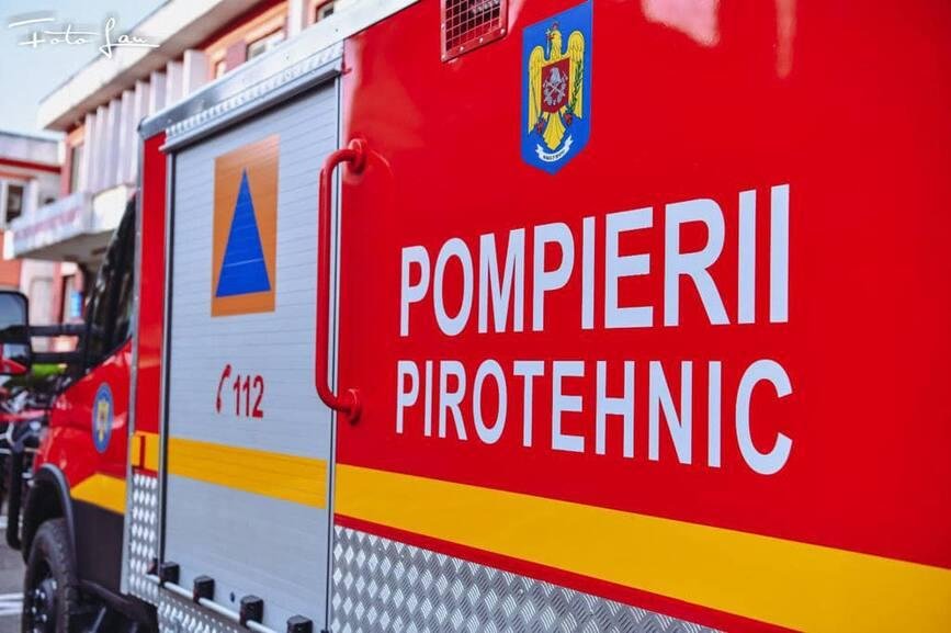 Alertă cu bombă la o școală din Cluj-Napoca. Aproape 300 de persoane, evacuate