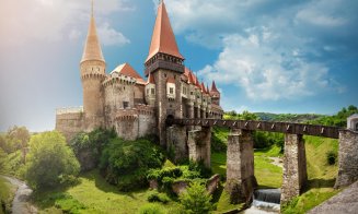 Cum să ajungi din Cluj la cel mai frumos castel medieval din România: Descoperă istoria fascinantă a Castelului Corvinilor