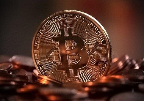 Bitcoin e pe val la început de 2024. Cât a crescut valoarea criptomonedei / Maximul ultimilor doi ani