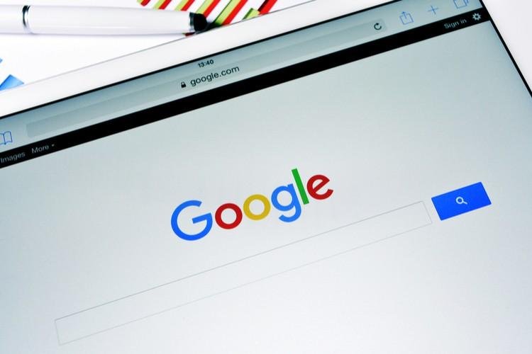 Google, dată în judecată de zeci de companii media din Europa. Cât sunt daunele cerute