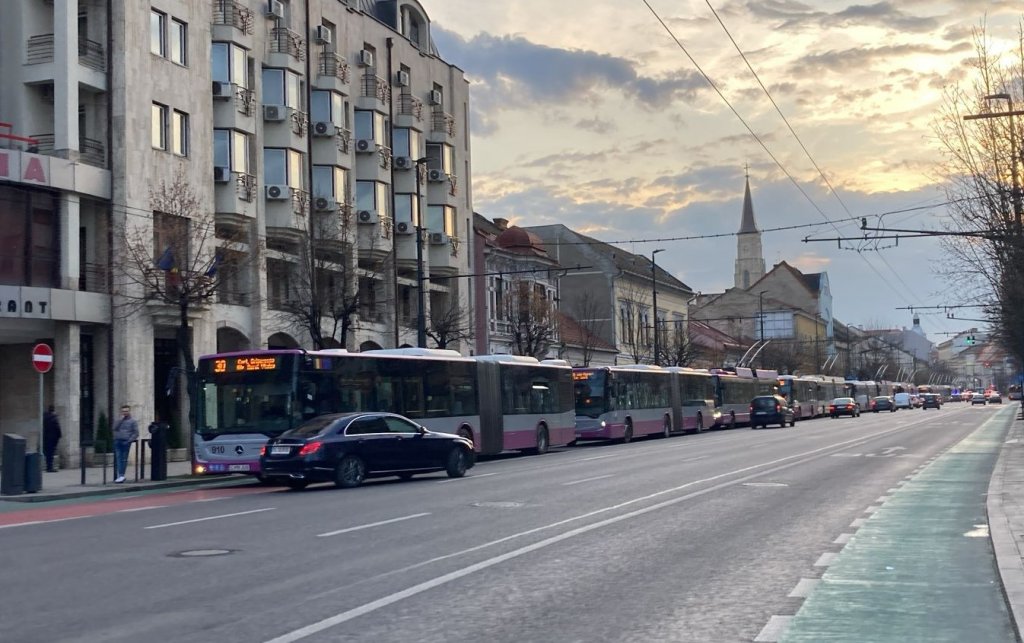 Traficul din Cluj, dat peste cap din cauza unui protest spontan al taximetriștilor