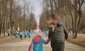 Cros caritabil la Cluj-Napoca - "Alerg pentru mama". Trasee la alegere: 2,5 km, 5 km sau 10 km, iar pentru copii de 500 m