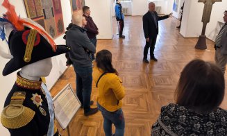 RECORD de vizitatori la Muzeul de Artă din Cluj-Napoca: Uniforme de onoare din anul 1850