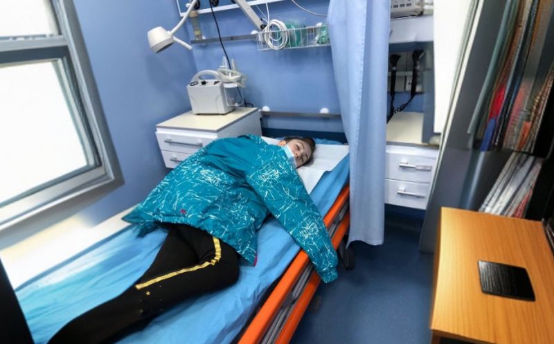 Speranță într-un zâmbet - Operația care o poate salva pe Ema costă peste 26.000 de euro