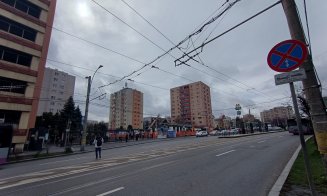 De aproape o lună, la McDrive-ul din Mănăștur au intrat buldozerele. Muncitorii încă demolează în zona Minerva