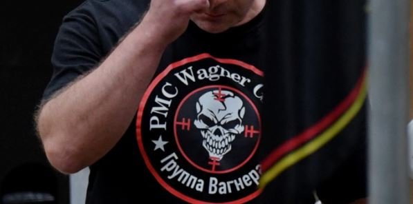 Gest șocant: Un fost luptător Wagner ar fi împușcat un bărbat într-un restaurant, apoi ar fi continuat să mănânce
