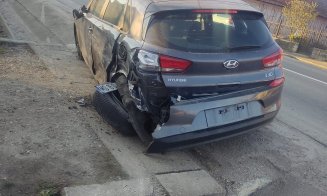 ACCIDENT în județul Cluj. Impact între o autoutilitară și un autoturism