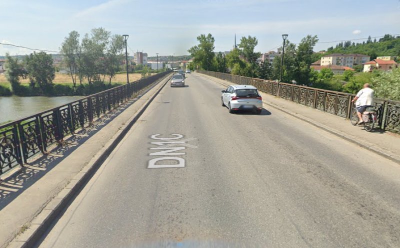 Atenție, șoferi! Se închide circulația pe podul peste râul Someș din Dej / Vezi rutele alternative