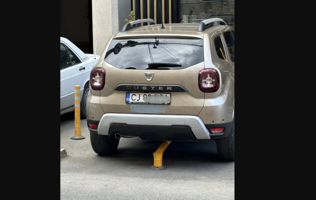 Cum se mai parchează în Cluj-Napoca. Din categoria: "mi-am găsit permisul într-un ou Kinder"