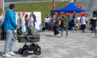 Cum a fost la evenimentul derulat de UMF Cluj cu Smilemobilul lângă stadion. "Intenționăm să îl ducem și în cartiere"