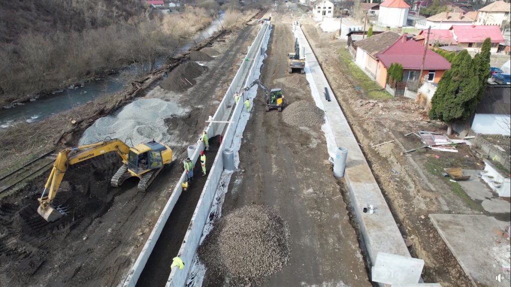 Cum arată lucrările de pe calea ferată Cluj-Napoca - Oradea - Episcopia Bihor. Tronsonul va fi electrificat și modernizat