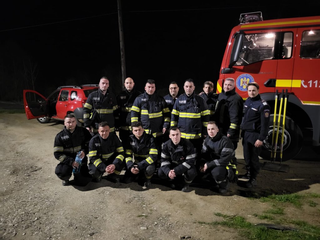 Pompierii din Cluj au înfruntat 14 incendii într-o singură zi. Amenzile uriașe nu descurajează arderea ilegală a vegetației