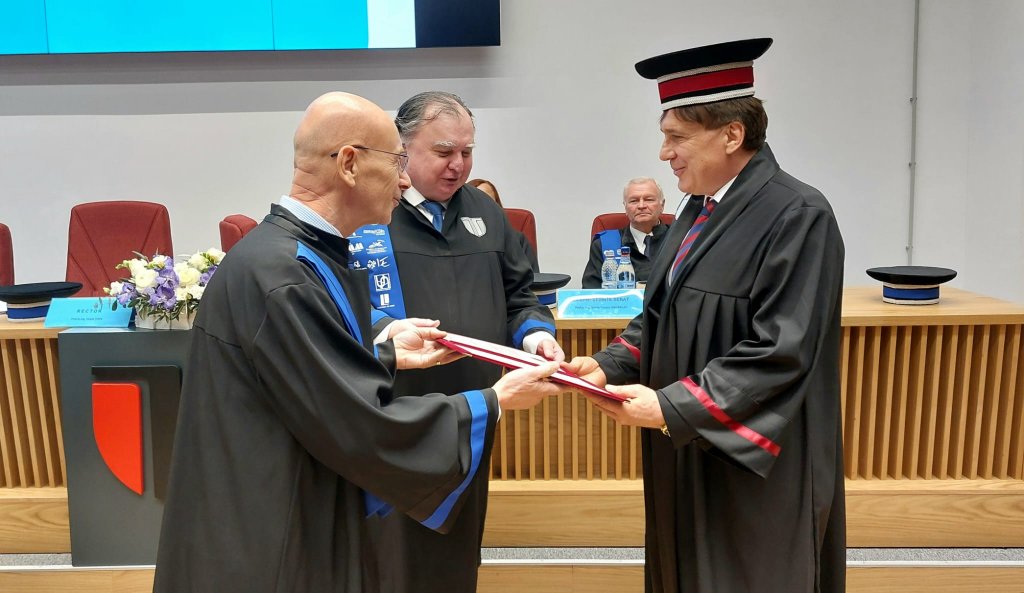 UTCN a acordat titlul de Doctor Honoris Causa profesorului Radu Grosu de la Universitatea Tehnică din Viena