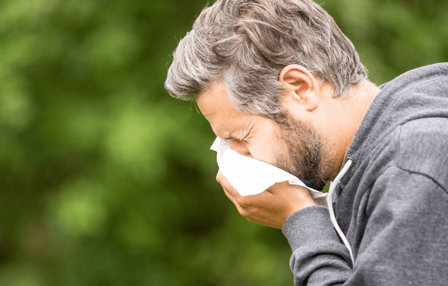 1 din 4 adulți din România suferă de o formă de alergie, iar 1 din 3 copii de rinită alergică. Terapia cu un grad de eficienţă de până la 100%