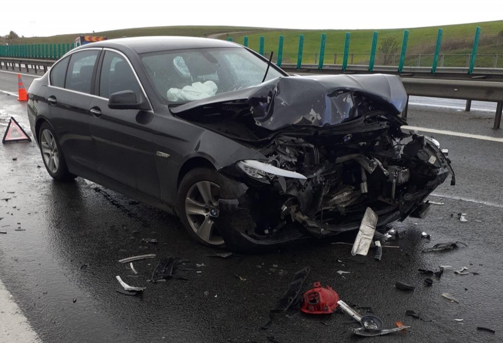 ACCIDENT între trei mașini pe A3, în Cluj! Trei victime, transportate la spital