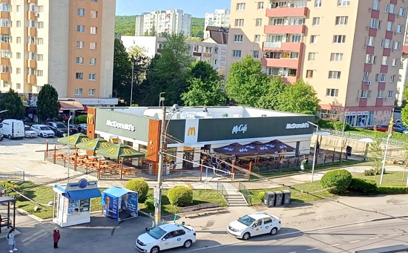 Drive-Thru din Mănăştur: Gata de deschidere / "Au lucrat şi de Florii, până la 6 seara"