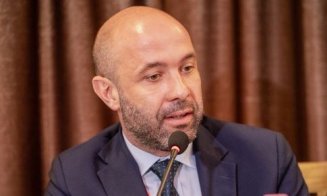 Daniel Buda mătură pe jos cu Sabin Sărmaș: Un "oportunist lipsit de caracter" care "minte de îngheață apele"