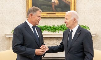 Klaus Iohannis, în Biroul Oval de la Casa Albă. Pentru ce i-a mulţumit preşedintele SUA