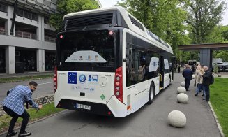 Primarul Boc și ambasadorul Marii Britanii testează un autobuz cu hidrogen la Cluj-Napoca / Călătorii GRATIS pe 3 linii