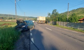 ACCIDENT în judeţul Cluj. Implicate, 2 autoturisme și o basculantă