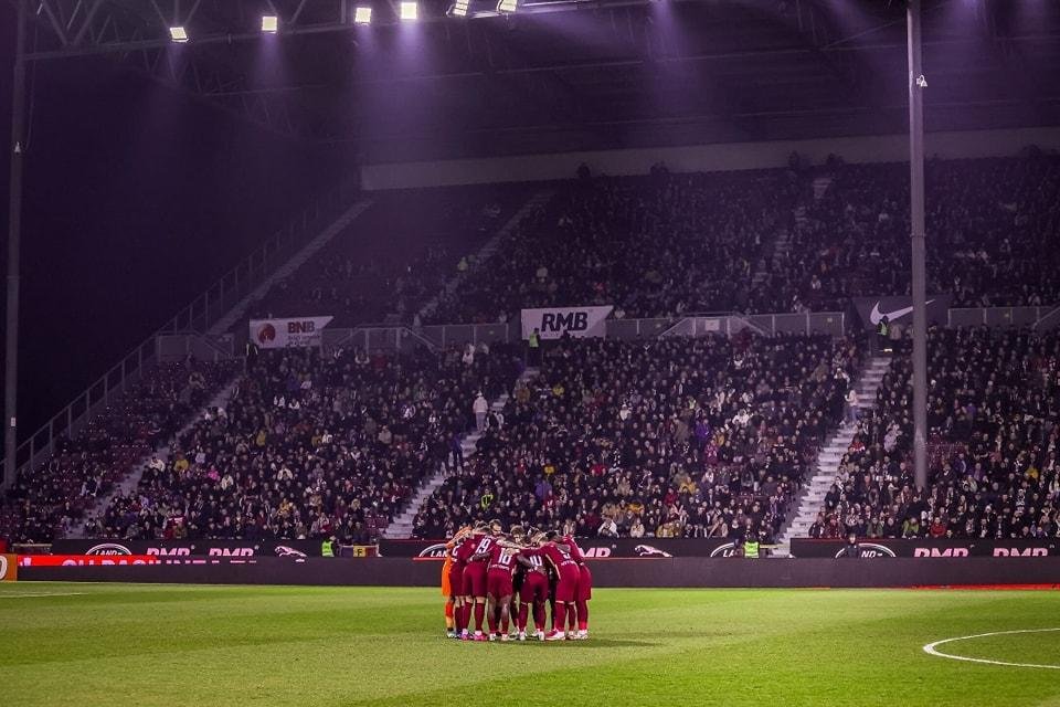 CFR Cluj încearcă lovitura verii. "Feroviarii" negociază sosirea unui jucător din Premier League