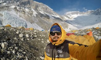 Vârful Everest, cucerit de un alpinist român. Cât i-a luat să ajungă pe „acoperișul lumii”
