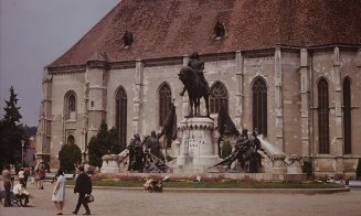 O zi caniculară de vară în centru, în Clujul anilor 1970