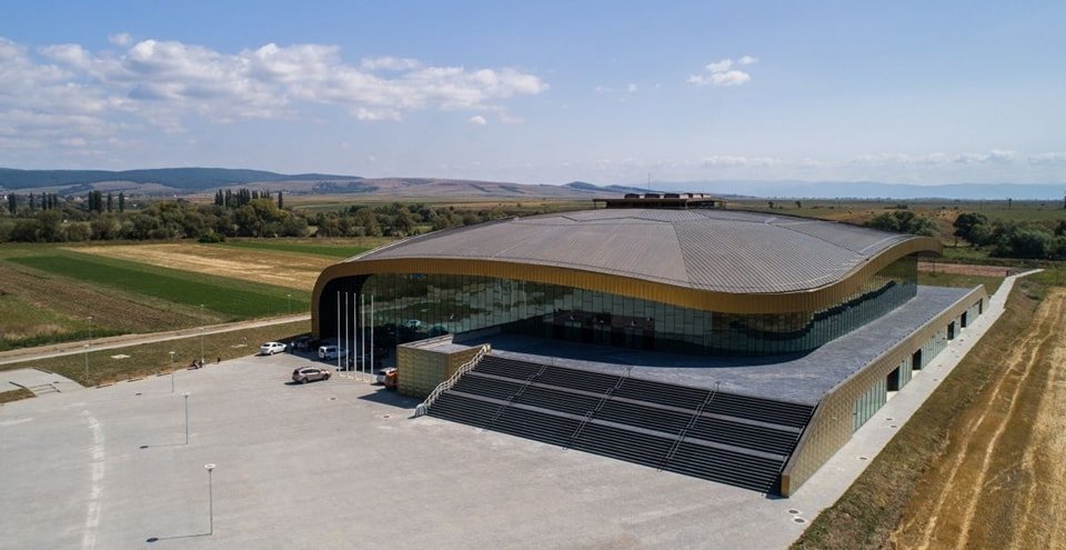 O arenă din Româna va găzdui meciuri la Campionatul Mondial de Hochei