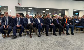 Noul terminal de la Aeroportul Cluj, inaugurat în prezența premierului Marcel Ciolacu. Sunt prezenți și Ciucă, Grideanu, Bode și alte oficialități de 